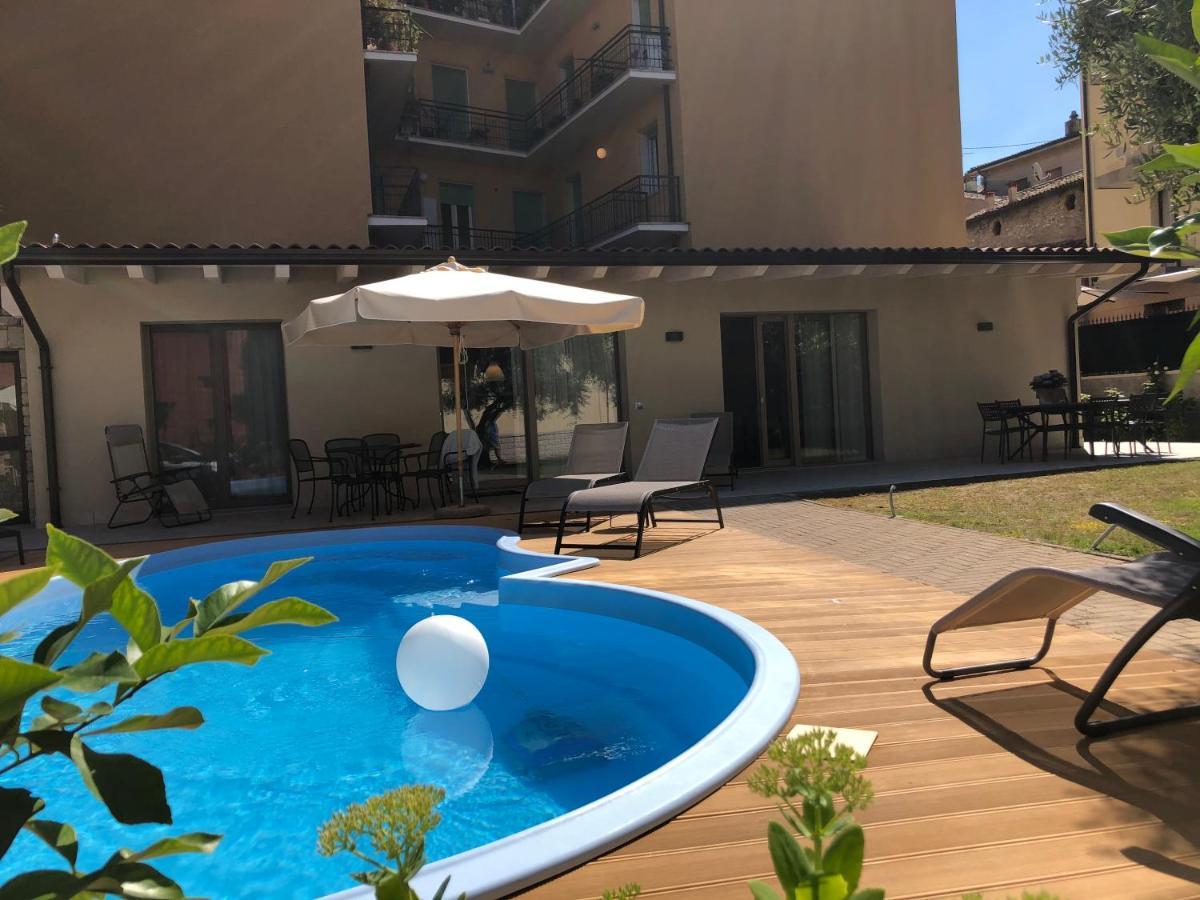 Appartamenti Villa Dall'Agnola Гарда Екстер'єр фото